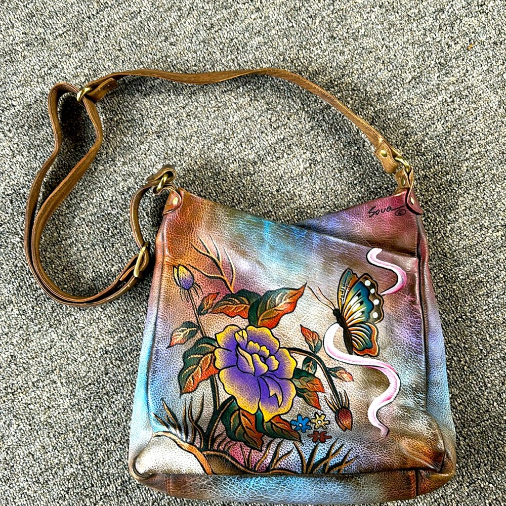Brand new   Hand painted soft 100% leather ladies handbag